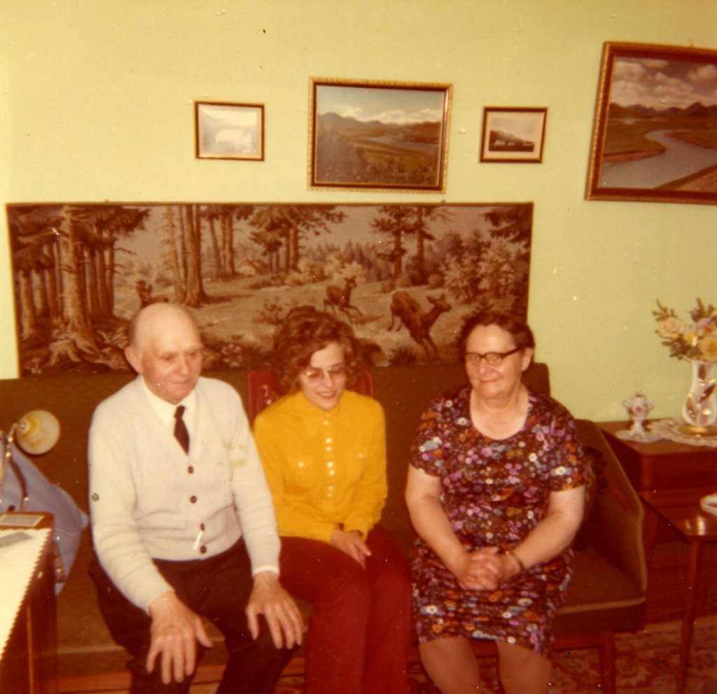 Steini, Helga og Jóhanna