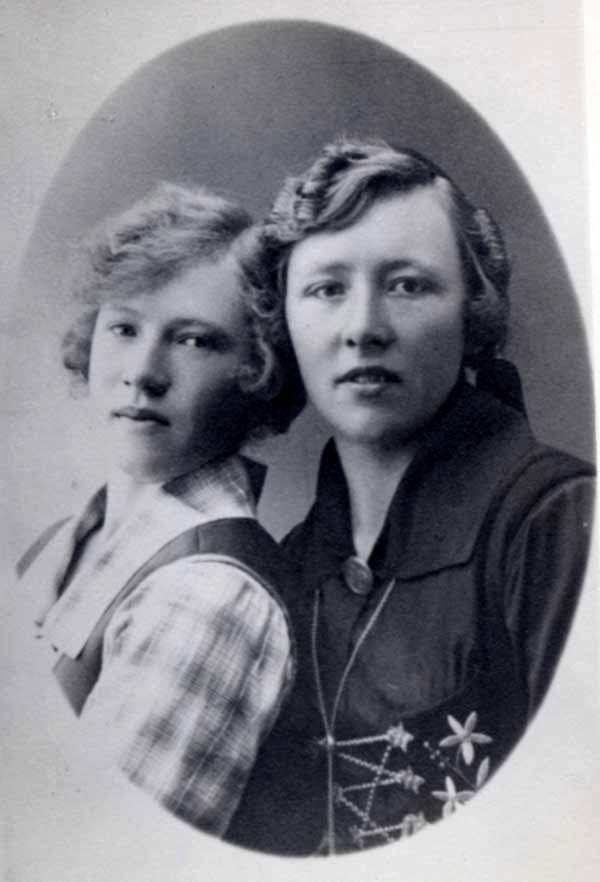 Sigrún og Hulda Jóhannsdætur