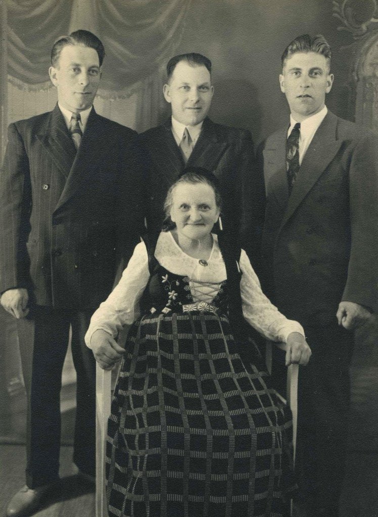 Kristín Guðríður Jónsdóttir og fjölskylda